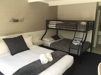 Buderim Fiesta Motel - Accommodation VIC 10