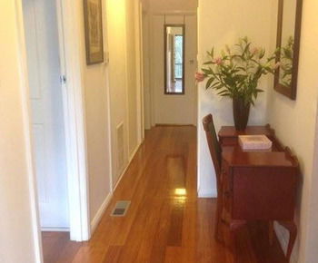 Eltham Retreat - Accommodation VIC 11