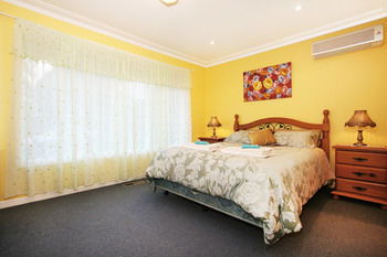 Roseland Holiday House - Accommodation VIC 3