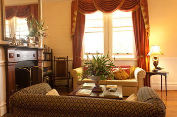 Maleny Lodge - Accommodation VIC 3