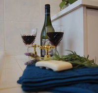 LaposAuberge Angara Bed and Breakfast - Accommodation VIC