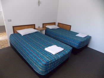 The Willows - Accommodation VIC 9