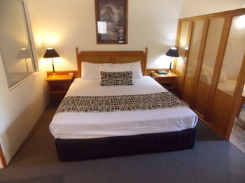 The Willows - Accommodation VIC 10