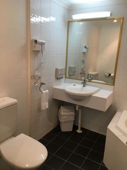 The Willows - Accommodation VIC 24