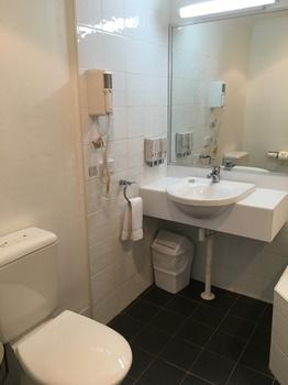 The Willows - Accommodation VIC 28