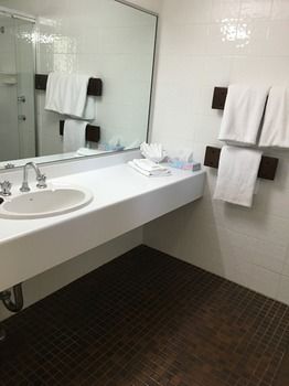 The Willows - Accommodation VIC 32