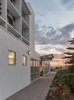 Best Western Plus Lake Kawana Hotel - Accommodation VIC 6