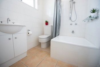 Apartment2c - Somerset - Accommodation VIC 5