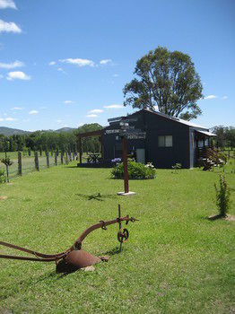 The Wattle Lodge - Accommodation VIC 2