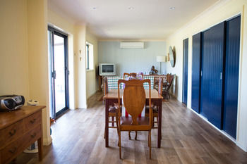 The Wattle Lodge - Accommodation VIC 14