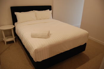 Bayside Towers Serviced Apartments - Accommodation VIC 3