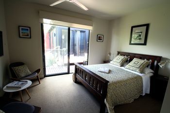 Phoenix Eumundi Bed & Breakfast - Accommodation VIC 1