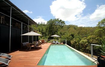 Phoenix Eumundi Bed & Breakfast - Accommodation VIC 3