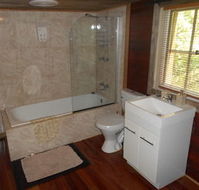 A Twist of Willow - Accommodation VIC