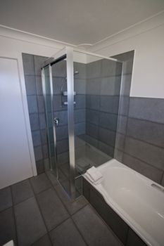 Emerald Views - Accommodation VIC 2