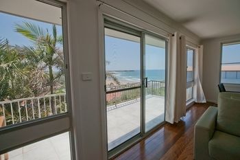 Emerald Views - Accommodation VIC 8