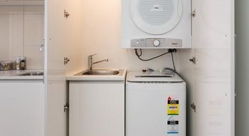 Hamilton Executive Apartments - Accommodation VIC 6