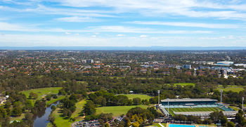 Meriton Serviced Apartments Church Street - Accommodation VIC 2