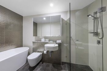 Meriton Serviced Apartments Church Street - Accommodation VIC 10