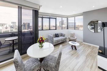 Meriton Serviced Apartments Church Street - Accommodation VIC 26