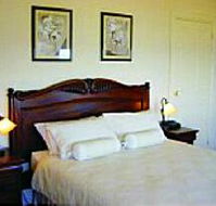Madsen - The - Accommodation VIC