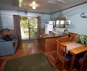 Crayfish Creek Van And Cabin Park And Spa Treehouse - Accommodation VIC 0