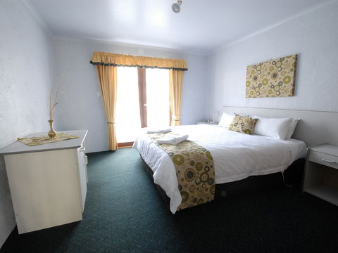 Alanvale Apartments & Motor Inn - Accommodation VIC 1