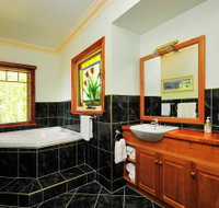 Beauty Point's Pomona Spa Cottages - Accommodation VIC