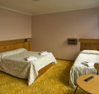 Somerset Hotel - Accommodation VIC