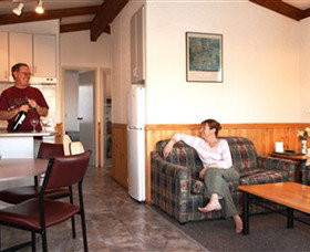 Ashley Gardens BIG4 Holiday Village - Aspen Parks - Accommodation VIC 5