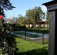 Captains Lodge International - Accommodation VIC