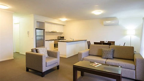 Quest Sale Serviced Apartments - Accommodation VIC 4