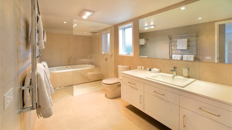 Plantation House At Whitecliffs - Accommodation VIC 4