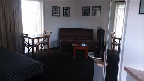 Budget On The Lake - Accommodation VIC 0