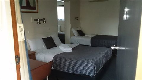 Budget On The Lake - Accommodation VIC 3