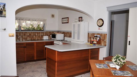 Cuddledoon Cottages B&B - Accommodation VIC 2