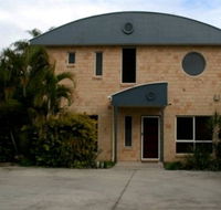 Beach House Redcliffe - Accommodation VIC