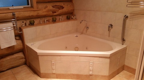 Tewksbury Lodge - Accommodation VIC 7