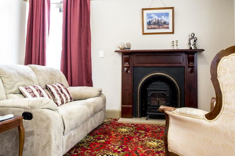 Bli Bli House Luxury Accommodation - Accommodation VIC 16