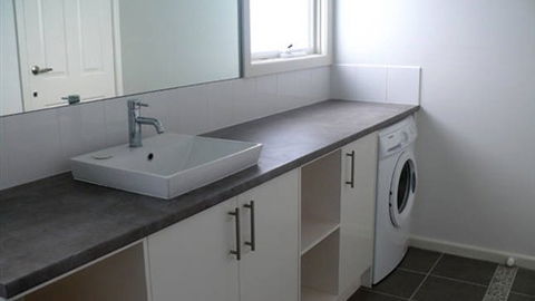 Deanswood Self Contained Accommodation - Accommodation VIC 2