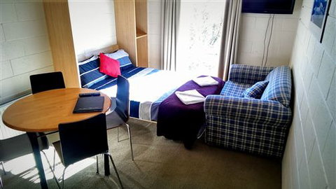 Sugarbush Lodge And Apartments - Accommodation VIC 4