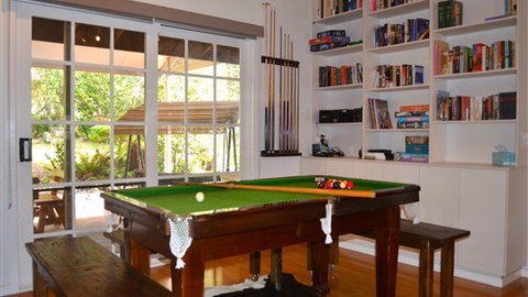 Two Mountains Lodge - Accommodation VIC 1