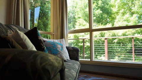 Annie's Garden Retreat - Accommodation VIC 2