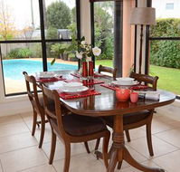 DeLuca - Accommodation VIC