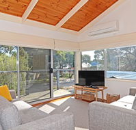 Barrakee Beach House - Anglesea - Accommodation VIC