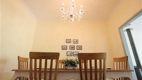 Muscat House - Accommodation VIC 5