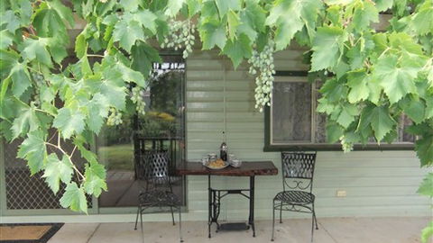 Muscat House - Accommodation VIC 7