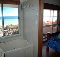 Ceduna Shelly Beach Caravan Park and Beachfront Villas - Accommodation VIC