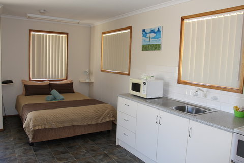 Ardrossan Caravan Park - Accommodation VIC 0