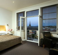 Auldington Hotel - Accommodation VIC